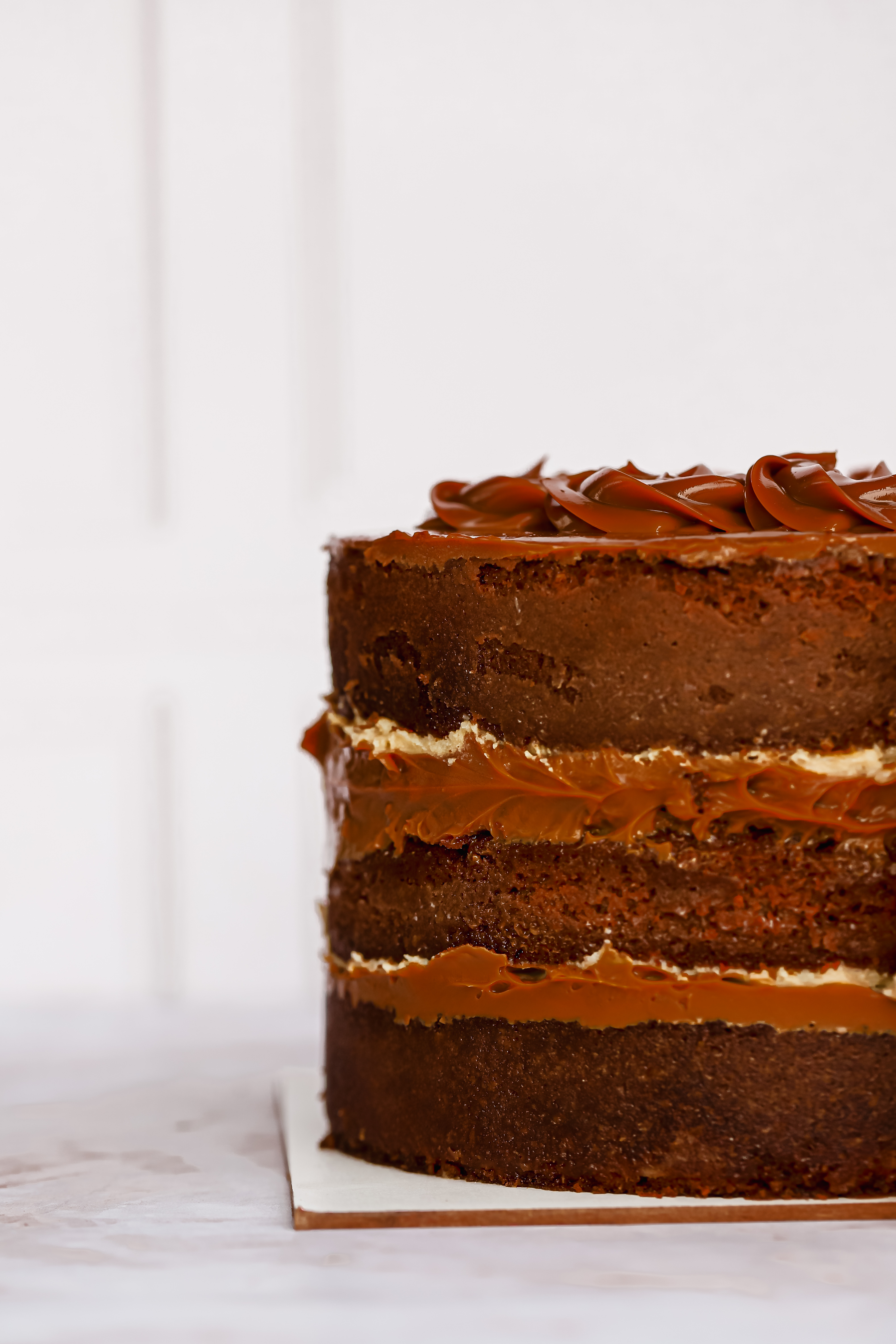 Torta Coco manjar · mediana (10–15 personas)